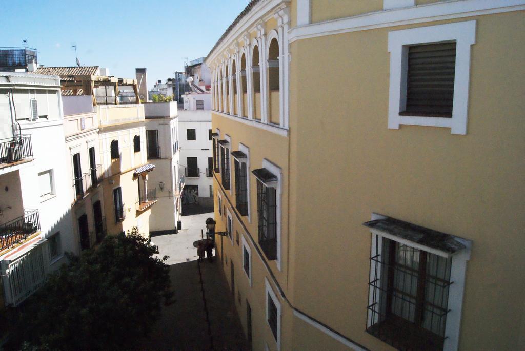 Apartamentos Turisticos La Encarnacion Siviglia Esterno foto