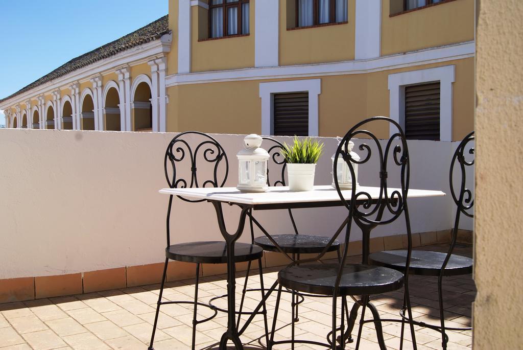 Apartamentos Turisticos La Encarnacion Siviglia Esterno foto